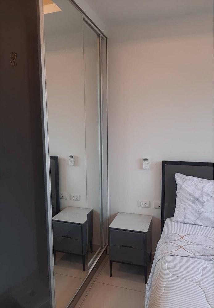 Arcadia beach condo by Jiabo