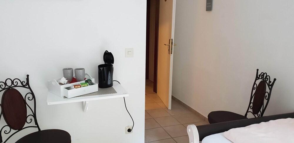 Hotel-Restaurant-Cafe Elfenmühle