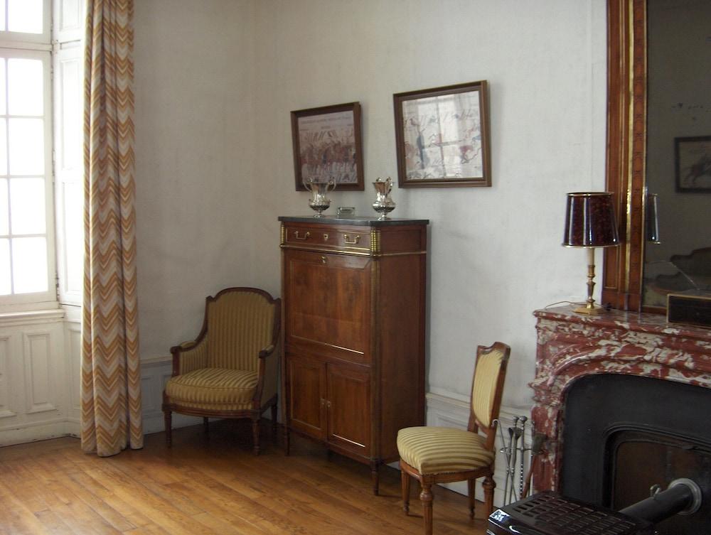 Château de Joyeux - Chambres D'hôtes