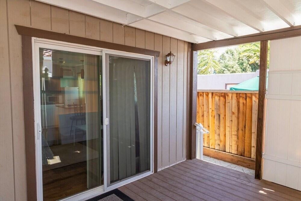 Bright Studio in Concord, Near Bart