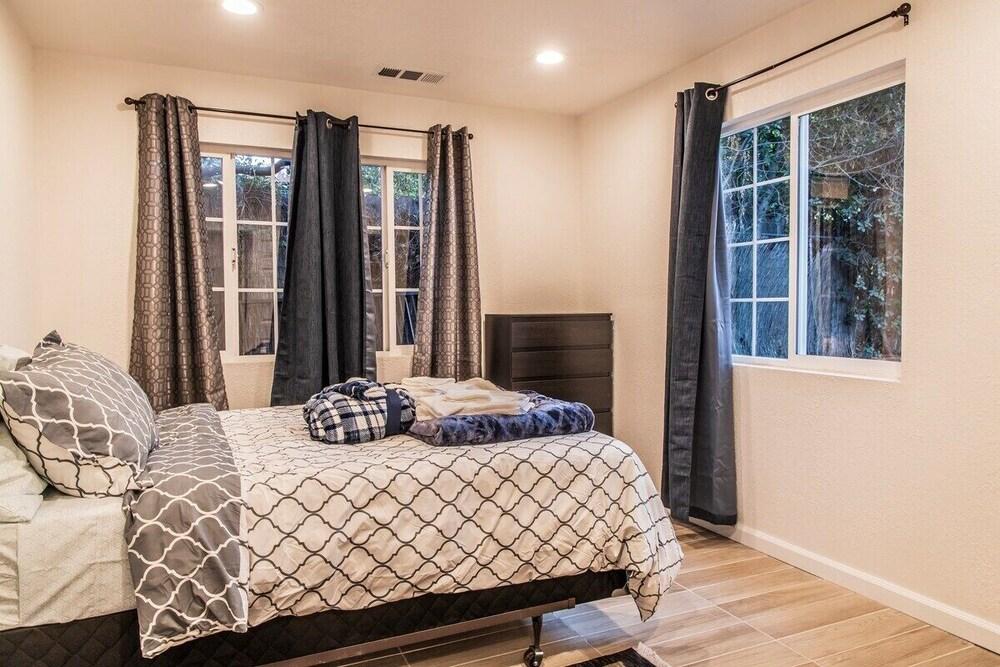 Spacious Four Bedroom In Concord