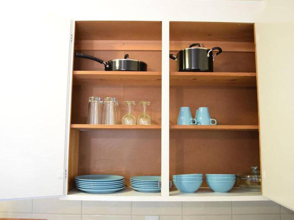 Modern 2BR Apartment - Close to Silicon Valley