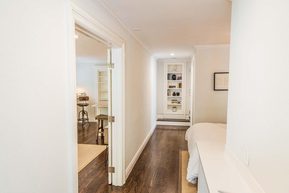 Updated and Modern Alameda 1 Bedroom