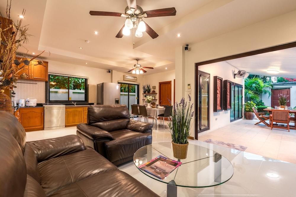 Unique Garden 3br private Pool Villa