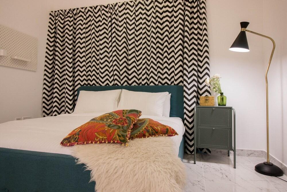 One Perfect Stay - MAG 603