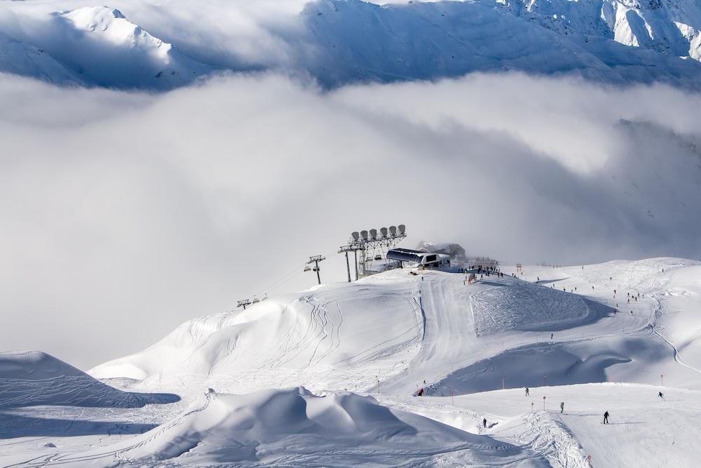 Chalet Murr by Skinetworks