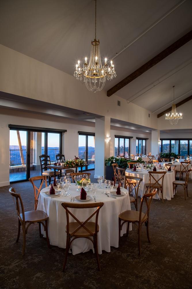 Corduroy Inn and Lodge, Trademark Collection by Wyndham