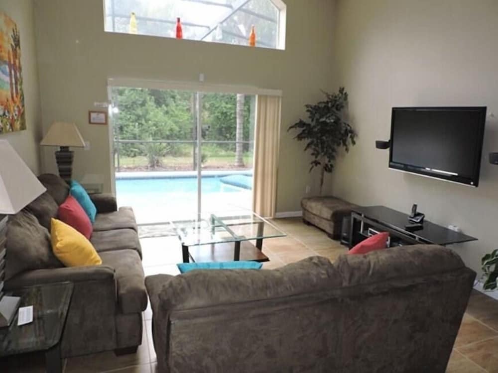 Ref 06 Modern 4 Bed Villa With own Pool Gated Resort