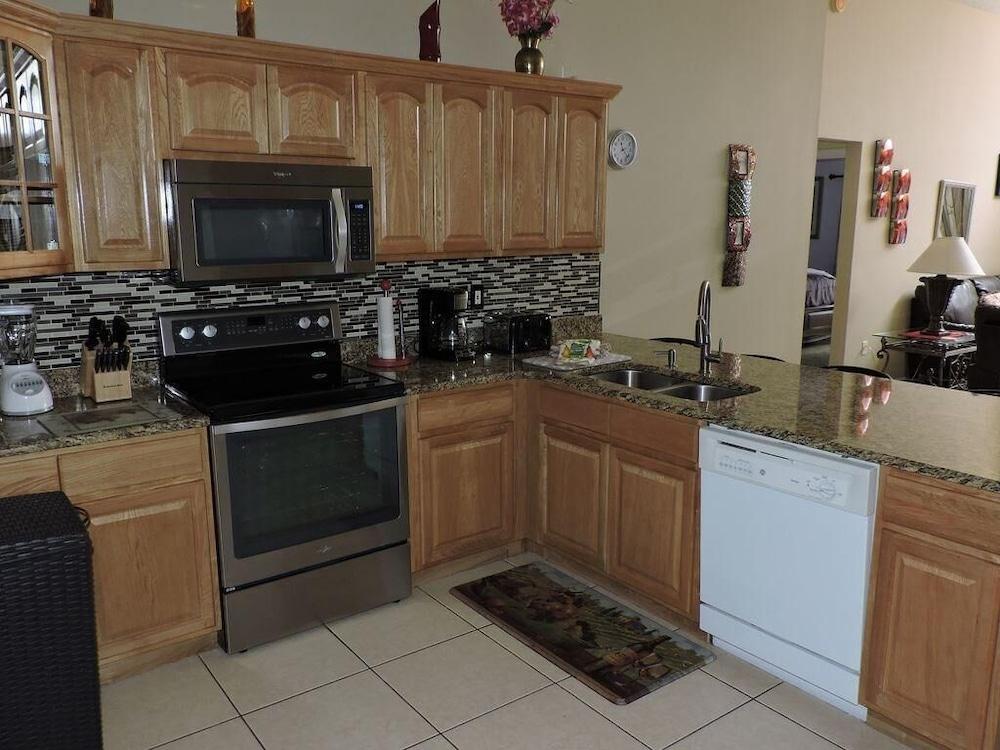 Ref E Luxury 4 Bed Villa With Private Pool Near Disney