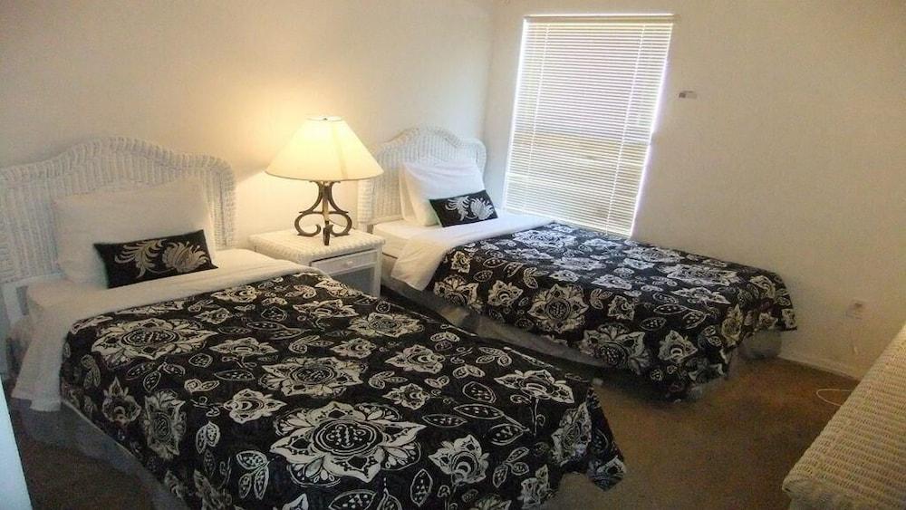 Ref 12 Modern 4 Bed 3 Bath Villa With Private Pool Disney