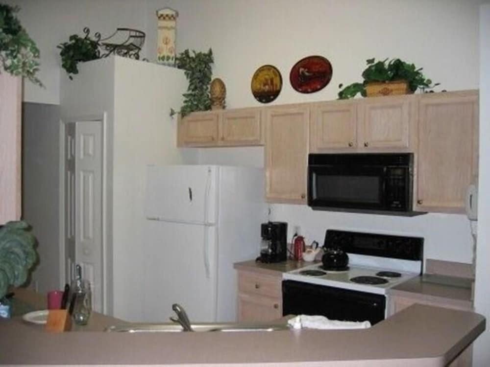 Ref 01 Stunning 4 Bed Villa With own Pool Spa Lake View