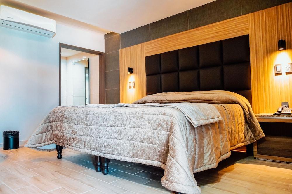 Kavia Meoqui Hotel & Suites