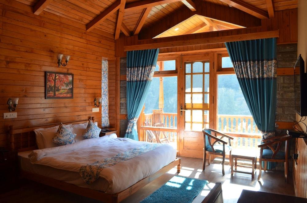 8fold by Larisa, Jibhi