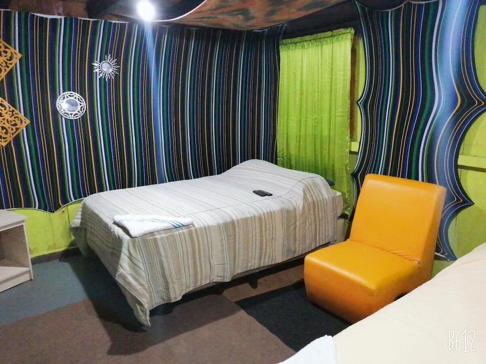 Hostal & Restaurante Bar Xtream