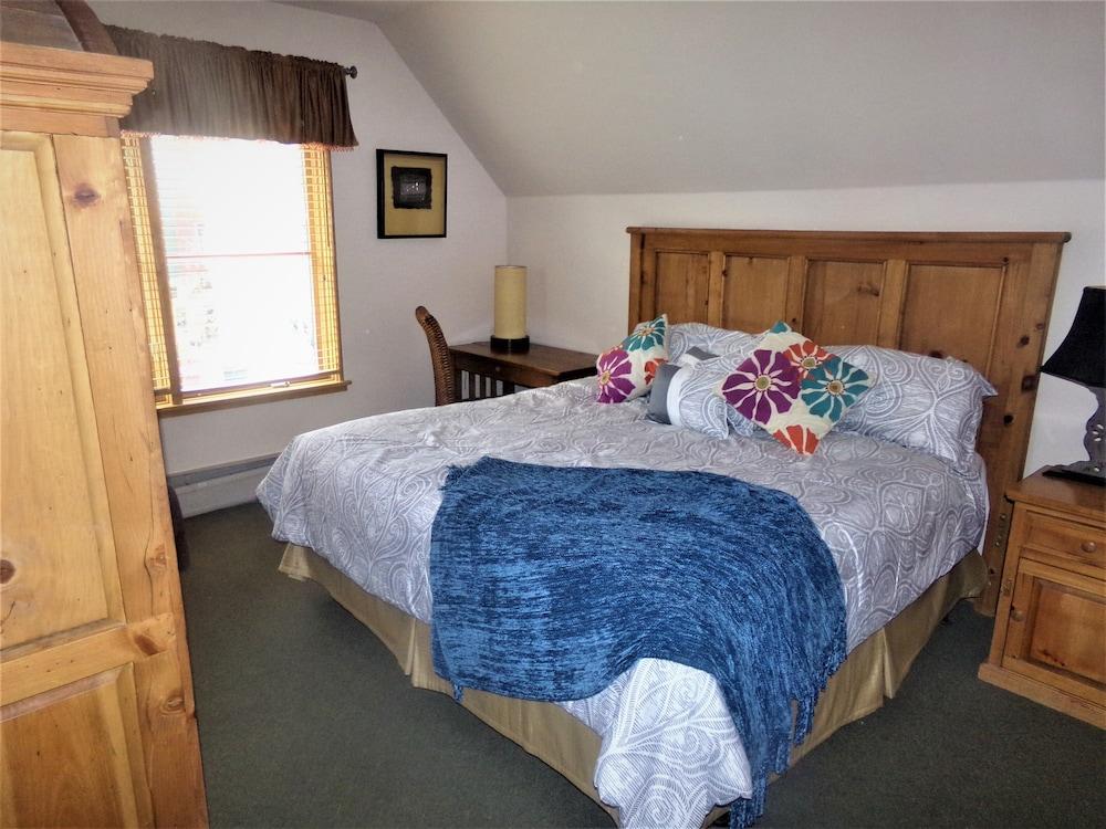 BBCS Black Bear Lodge Deluxe 2Bed 2Bath