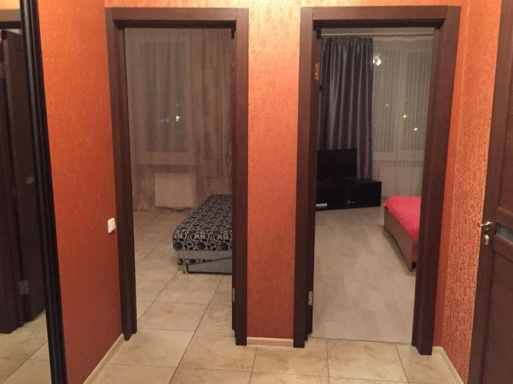 Komsomolskaya 15 - 141