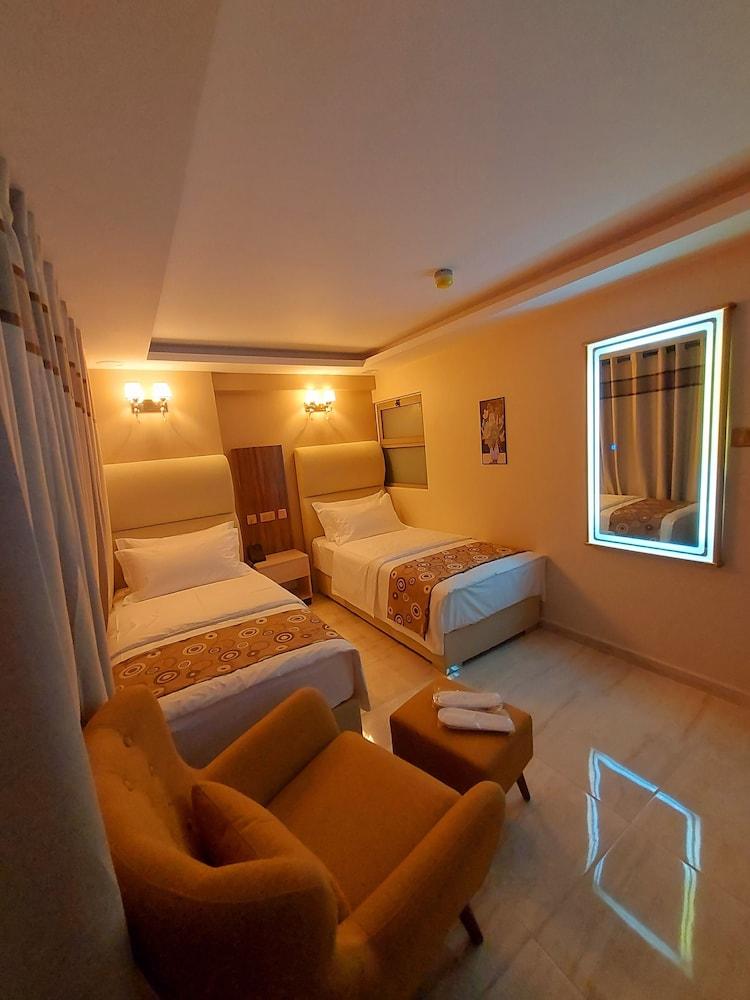 Jordan Seasons Hotel