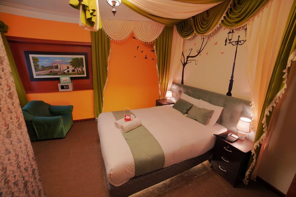 Gatsby Hotel Collection