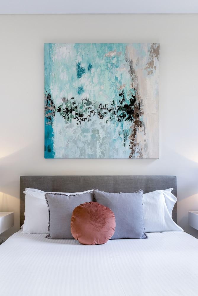 The Calibre Apartments by Urban Rest