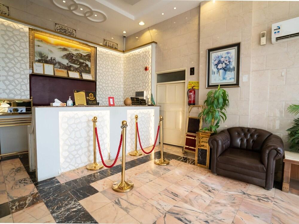 OYO 545 Golden Galaxies Furnished Units