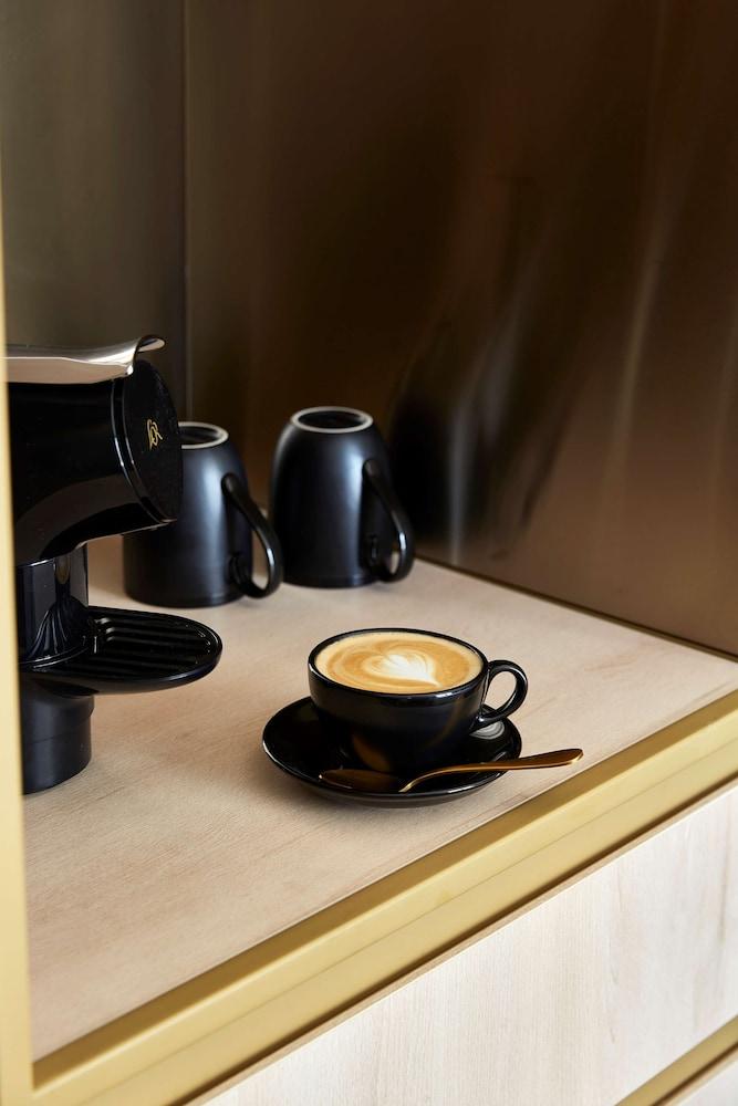 Quincy Hotel Melbourne