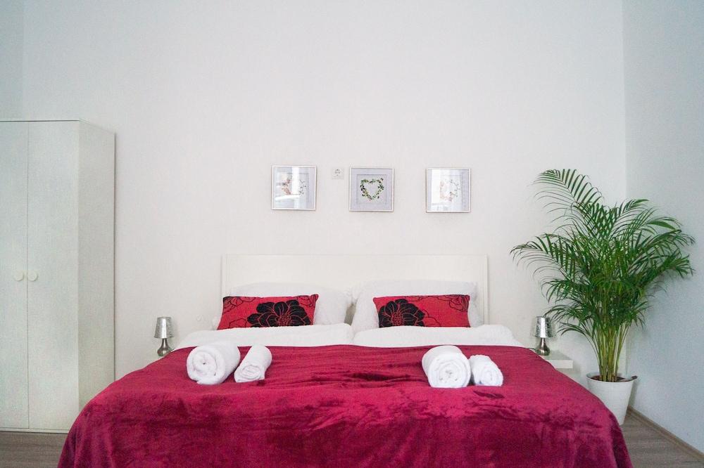 Modern Apartment Wiener Stadthalle 2