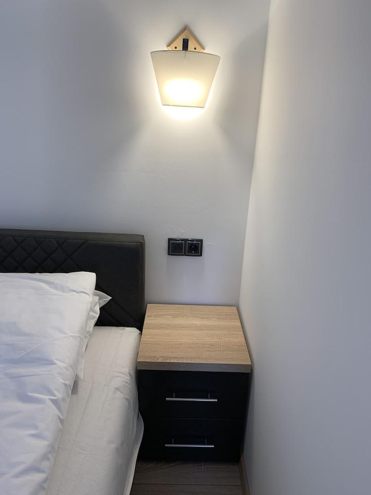 Restaurant & Apartments Kašić