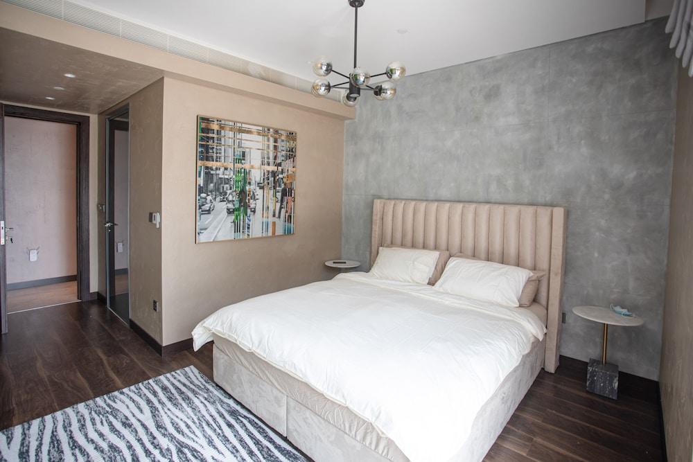 Ultimate Luxury at Bluewaters Dubai