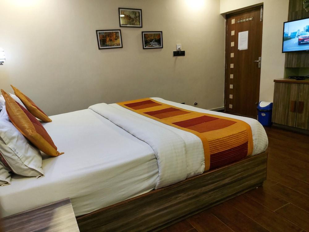 Shaleen Elegance Homestay