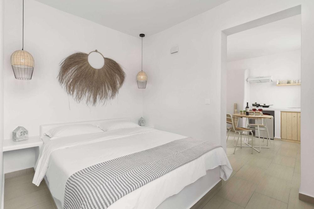 Thallos Cave House and Apartments