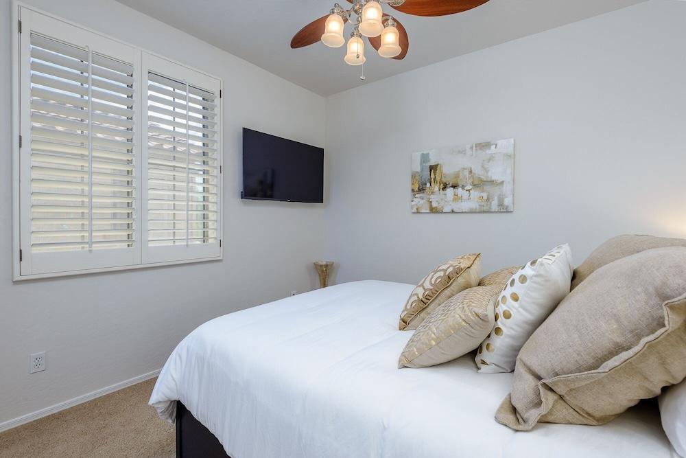 Casa Gamble 5 Bedroom Home by RedAwning