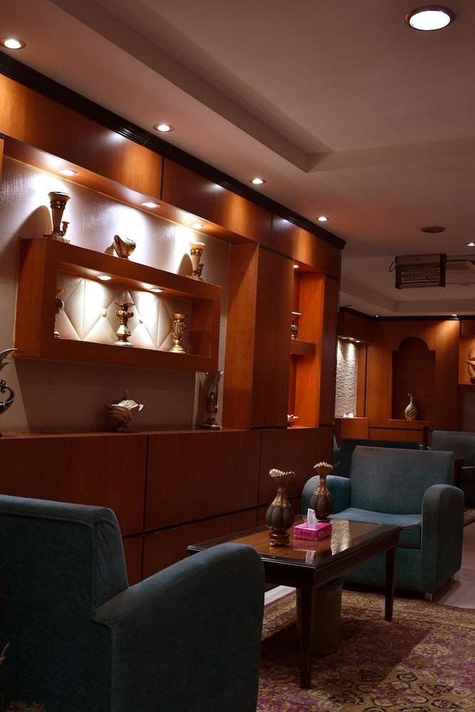 Rokon Al Omor Aprartment