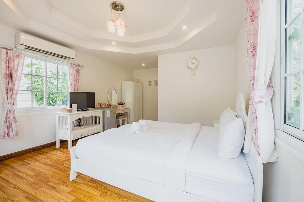 Sakarin Valley Resort & Restaurant