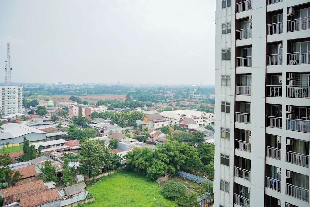 Chic Studio at Serpong Green View Apartment