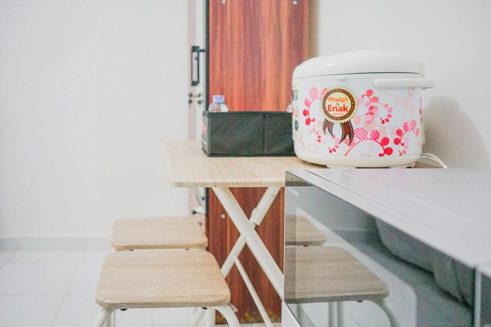 Cozy and Simple Studio Apartment at Aeropolis Residence