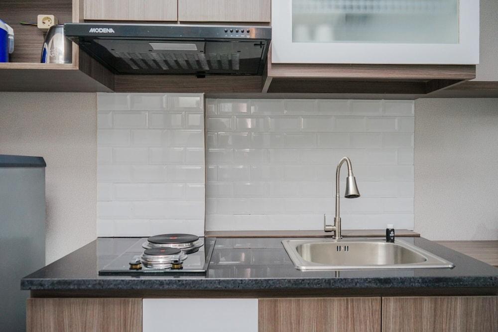 Fabulous Studio Bintaro Icon Apartment