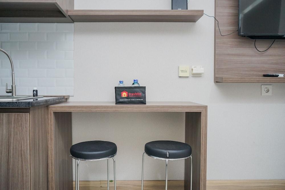 Fabulous Studio Bintaro Icon Apartment