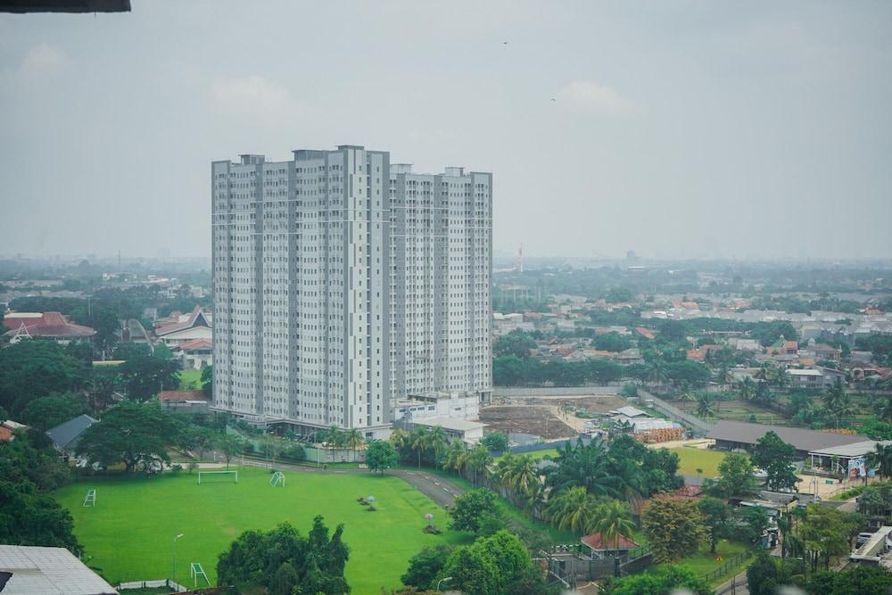 Minimalist Design Studio Apartment at Bintaro Icon