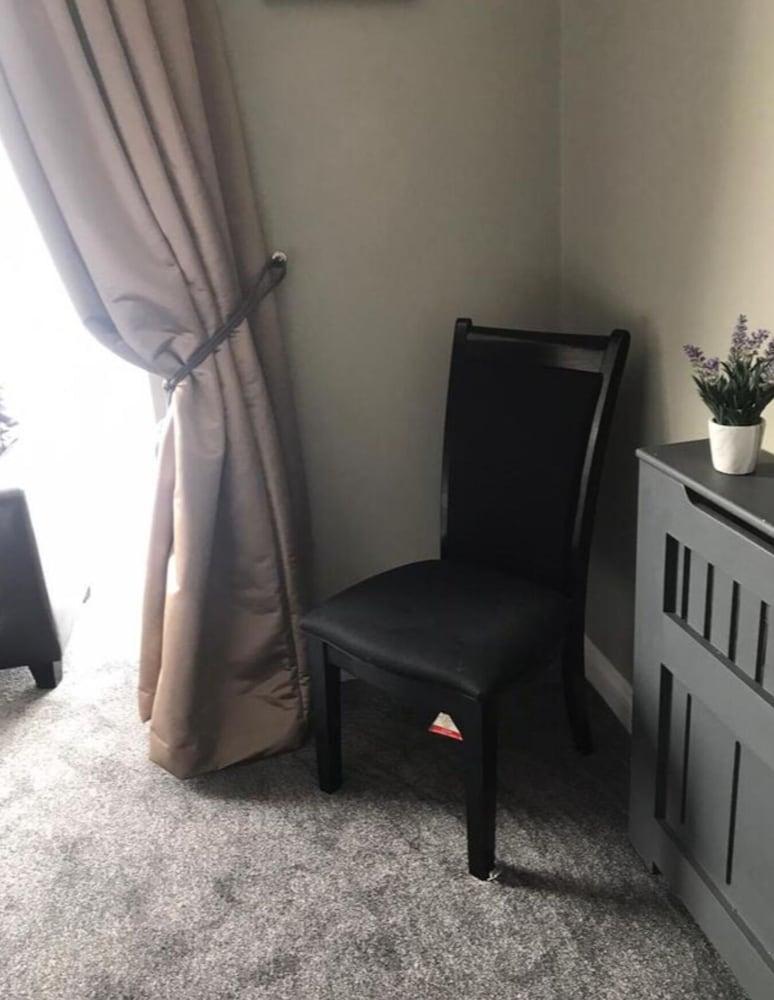 OYO The Leven Guesthouse