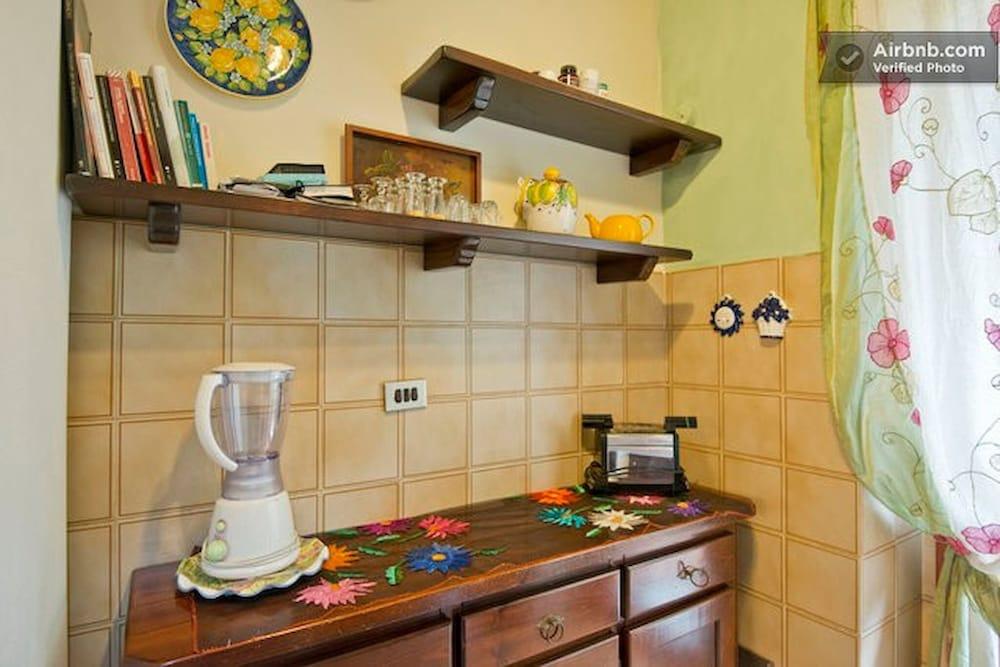 Double Room For Vacations In Roma