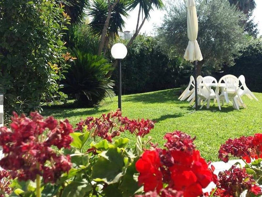 Villa Dalia Pompei Holiday