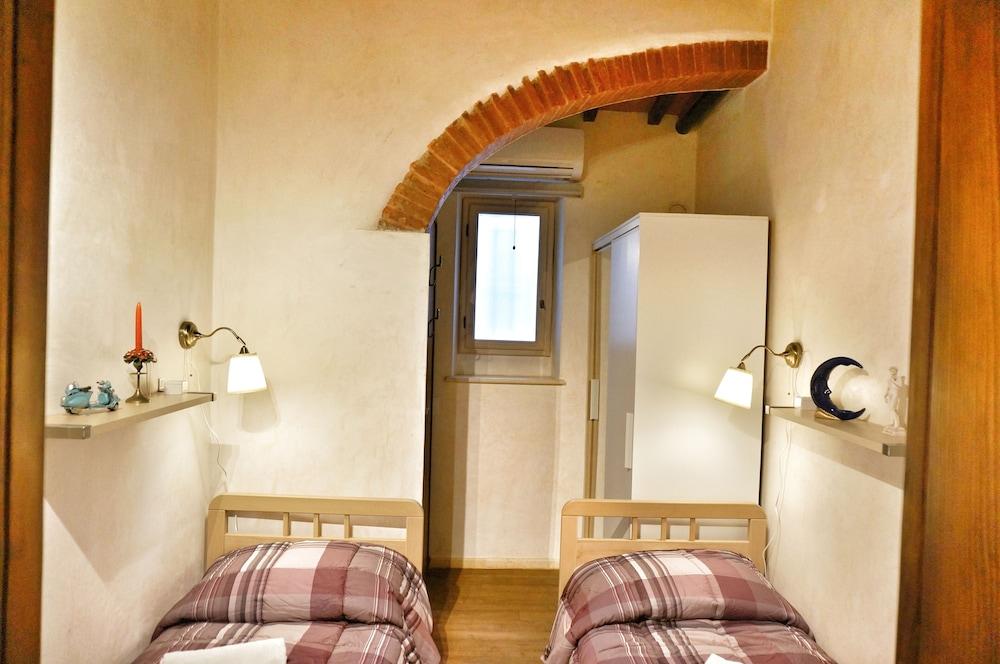 Luna 36 Apartment In Central Florence