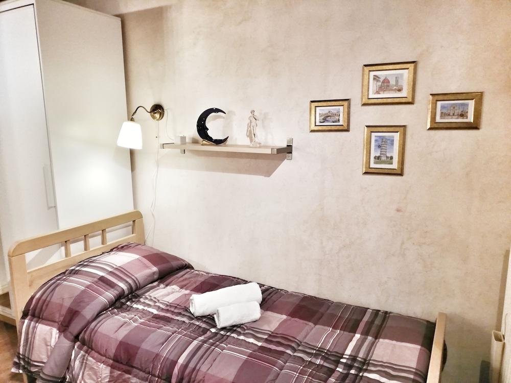 Luna 36 Apartment In Central Florence