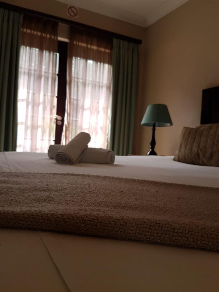 Fairview Bed And Breakfast - Double Bedroom 3