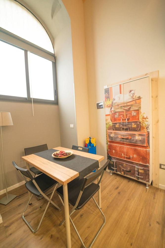 Central Station House Mario