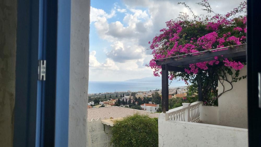 Private Standard Apartment Full View