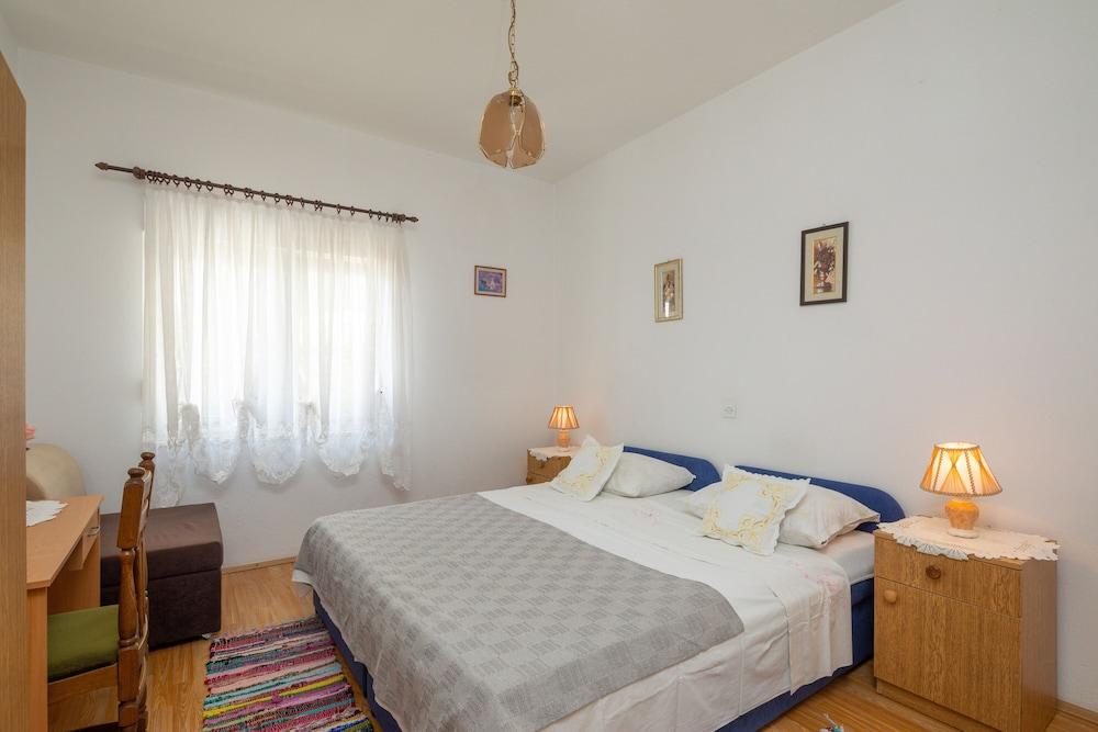 Apartments near Beach Babic