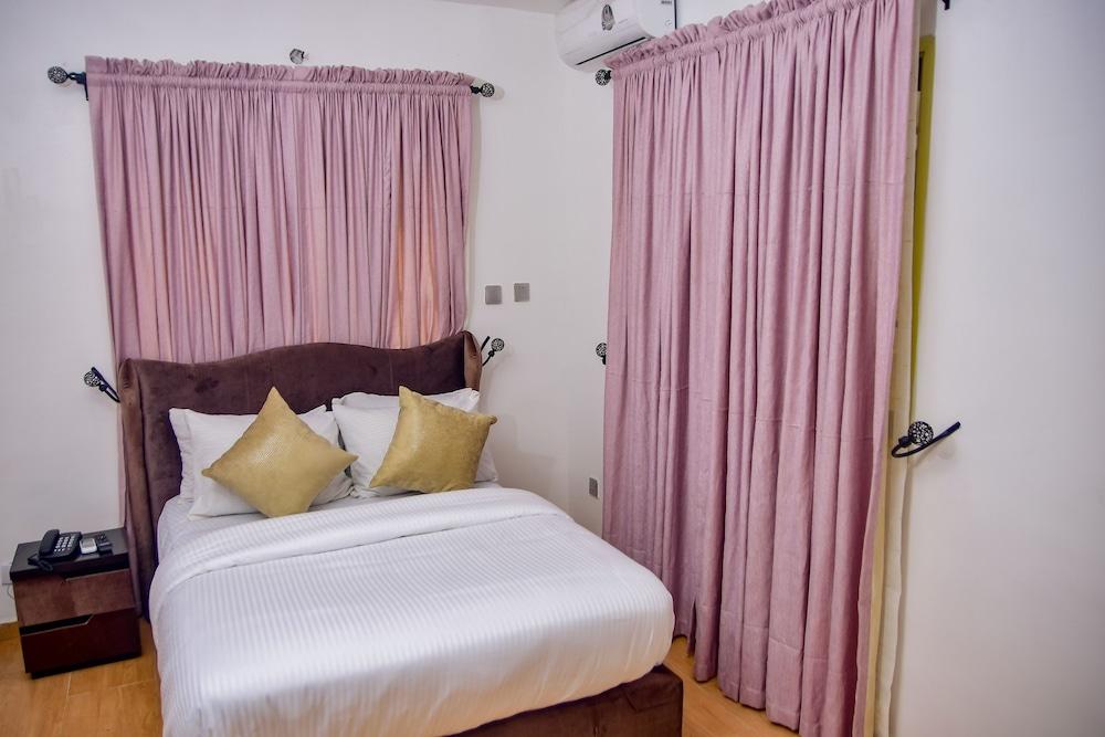 Sicily Luxury Suites