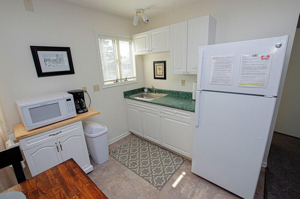 Urbanna Vacation Station - A Waterfront Oasis