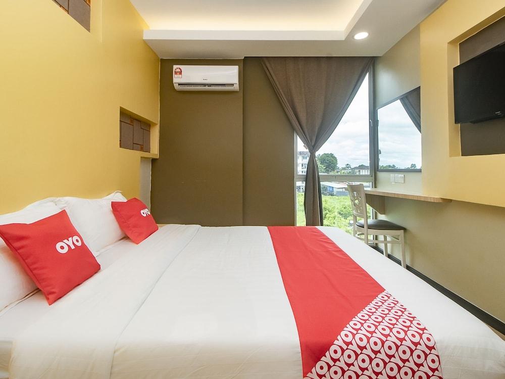 OYO 90105 Towermas Hotel